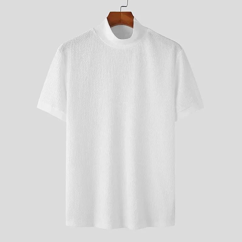 Camiseta Masculina Gola Alta Premium – Elegância Minimalista | VILLTRUM