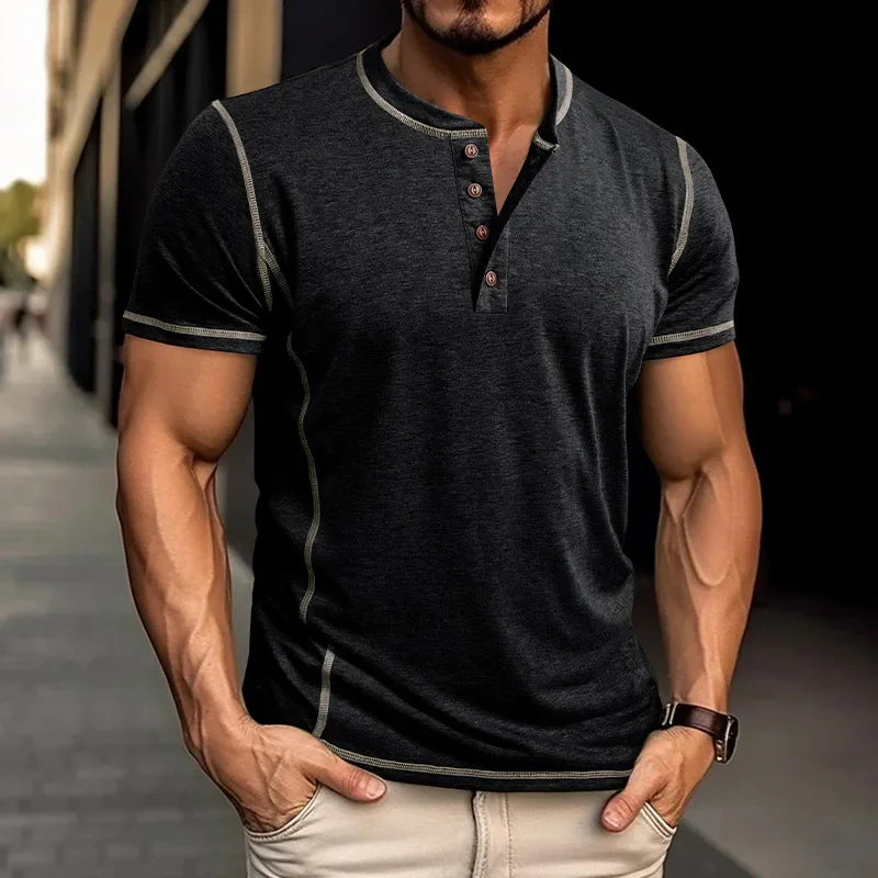 Camiseta Masculina Henley Premium – Manga Curta Elegância Casual | VILLTRUM