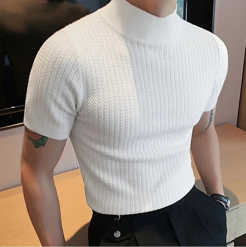 Camiseta Masculina Gola Alta Premium – Elegância Minimalista | VILLTRUM
