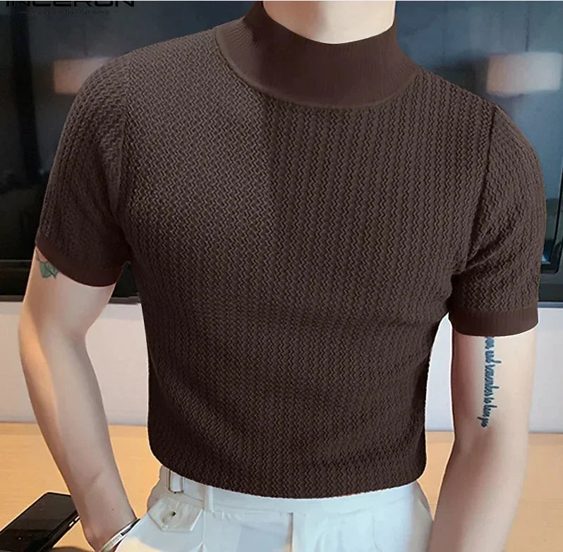 Camiseta Masculina Gola Alta Premium – Elegância Minimalista | VILLTRUM