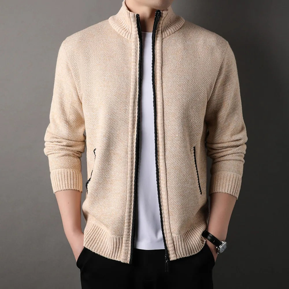 Suéter Masculino Cardigan Gola Alta VILLTRUM – Elegância Slim Fit Outono/Inverno